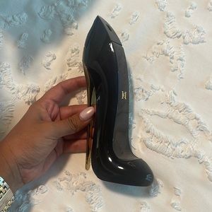 Carolina Herrera “good girl” perfume